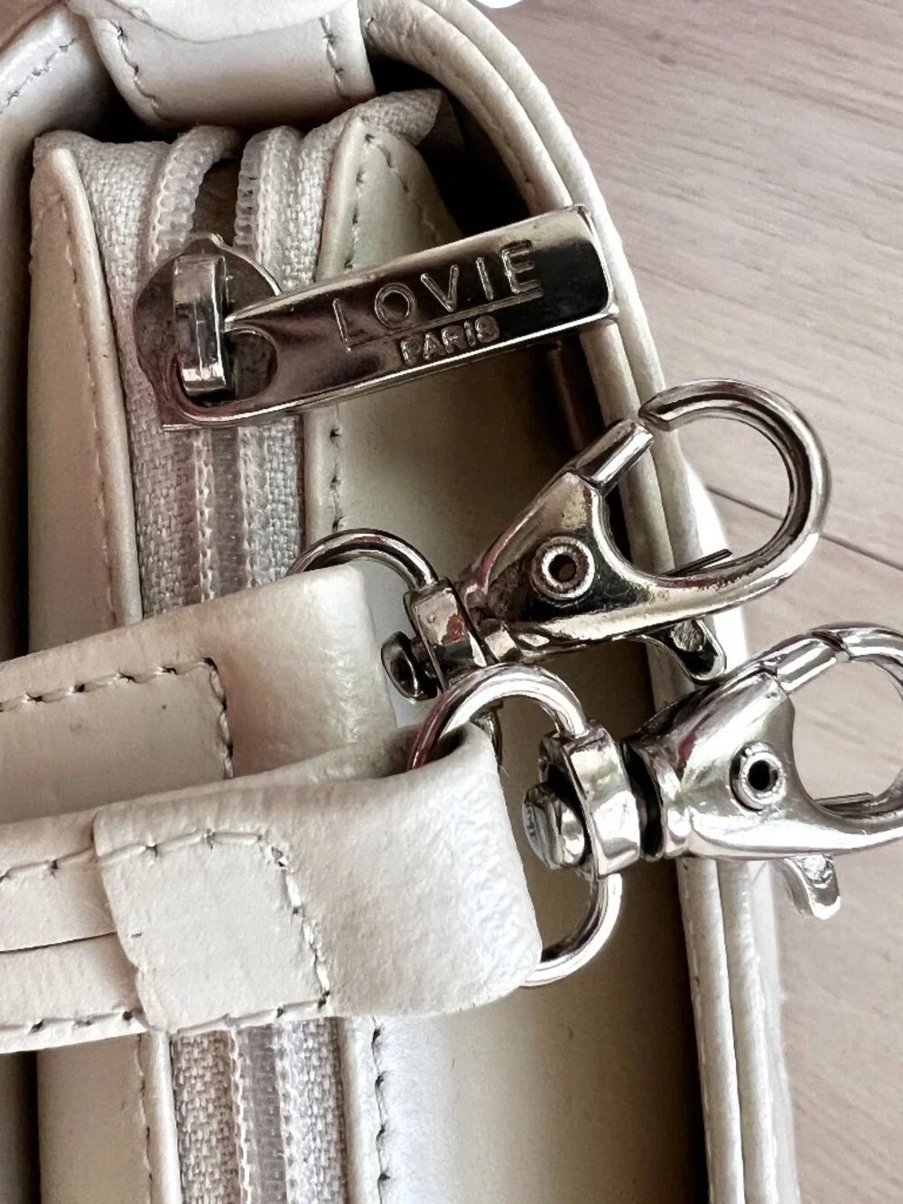 LOVIE Paris Faux Leather Cream Lady Like Top Handle Structured Bucket Crossbody